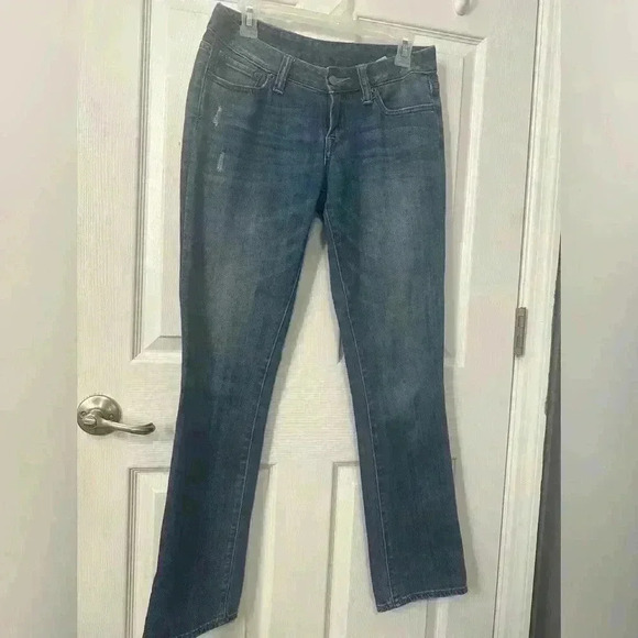 Lucky Brand Lola Straight Light wash Jeans Size 4/27 Ladies Denim Distressed - Picture 1 of 8